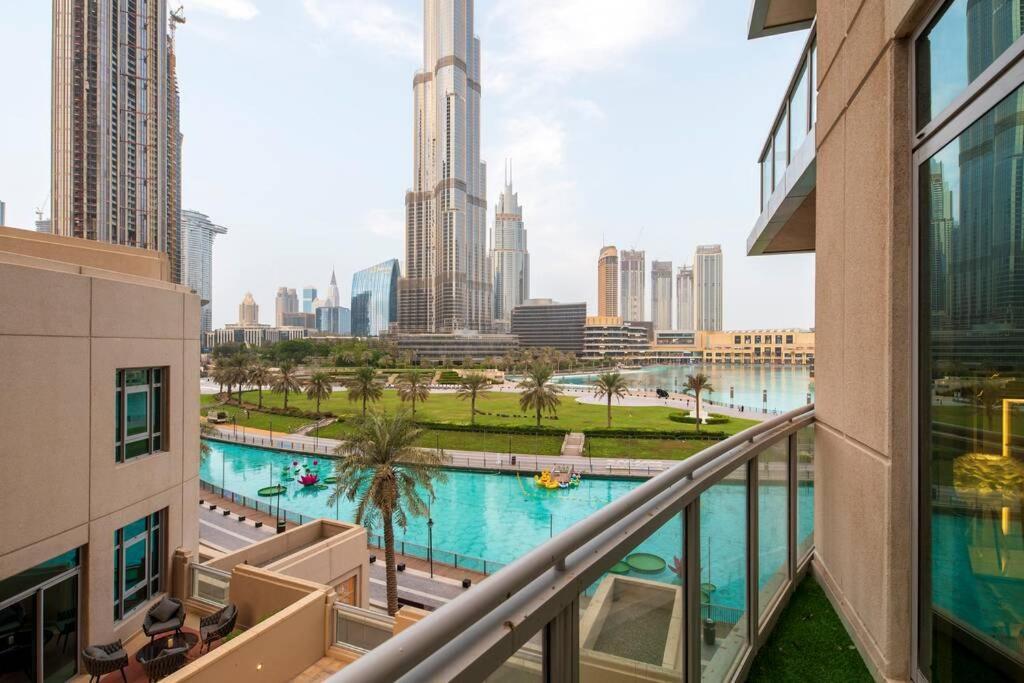 First Class 2Br With Full Burj Khalifa And Fountain View دبي المظهر الخارجي الصورة